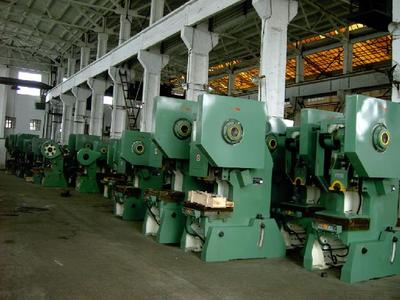 东莞倒闭工厂设备回收服务｜宏宇再生资源提供专业波峰焊回收与整厂回收解决方案